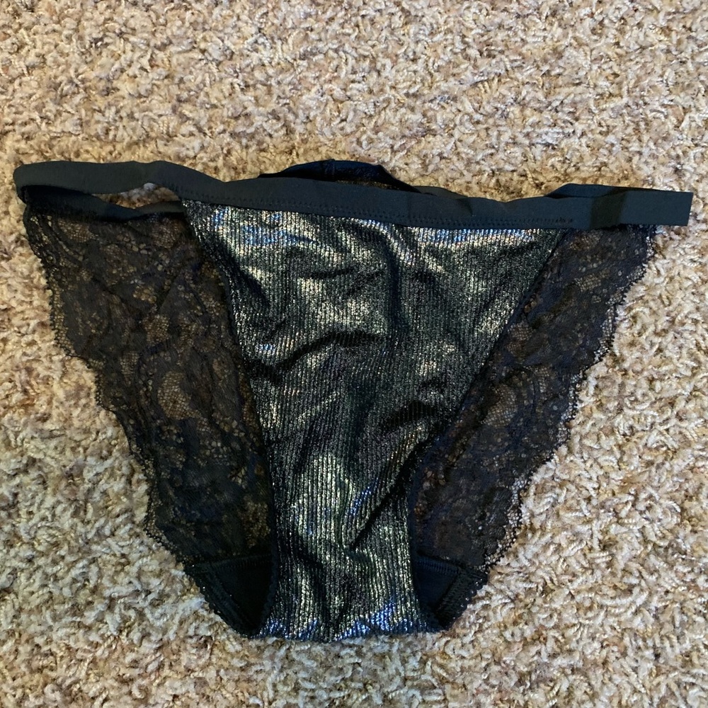 New VICTORIAS SECRET Silver Black String Bikini PANTY size M Lace back NWT